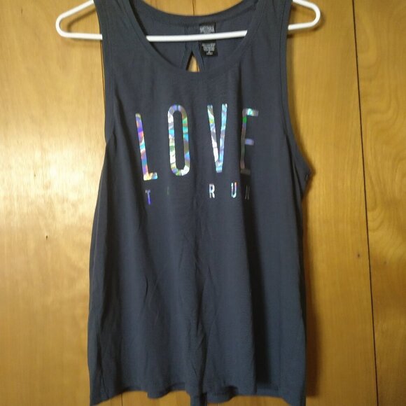 Lot of 3 Women's Medium Sleeveless Activewear Tank Top Assorted Brands (L74) - Picture 2 of 5